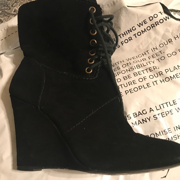 Betsy Johnson wedge booties - Picture 2 of 3